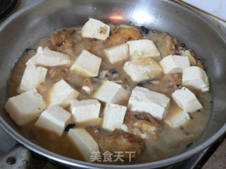 Headless Fish Stewed Tofu recipe