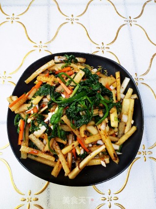 Celery Leaves Mixed with Shredded Radish recipe