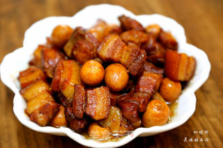 Braised Pork with Quail Eggs recipe