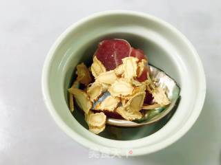 Abalone Shell and Ginseng Soup recipe