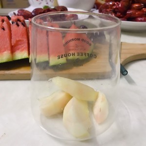 Be Sure to Try this Summer Drink: If You Have A Crush on Peach Blossom Spring, You Will Love It recipe