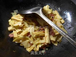 Fried Bamboo Shoots with Bacon and Yuba recipe