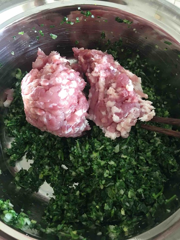 Nanhui Vegetable Meat Dumplings recipe