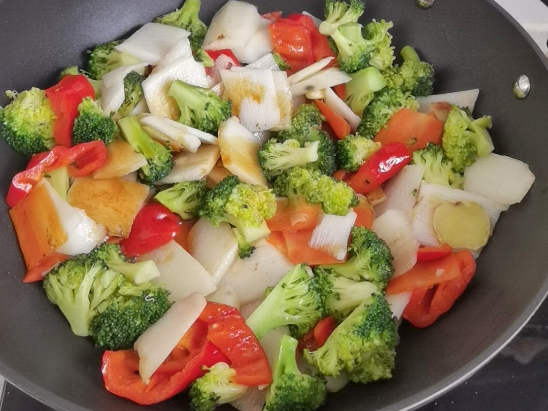 Chinese New Year’s Eve Dinners are Also Splendid-stir-fried Vegetables in Three Colors, Life is Colorful and Colorful recipe