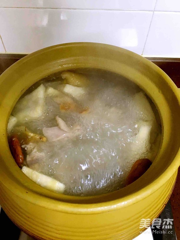 Durian Shell Chicken Soup recipe