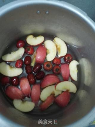Apple and Hawthorn Digestive Syrup recipe