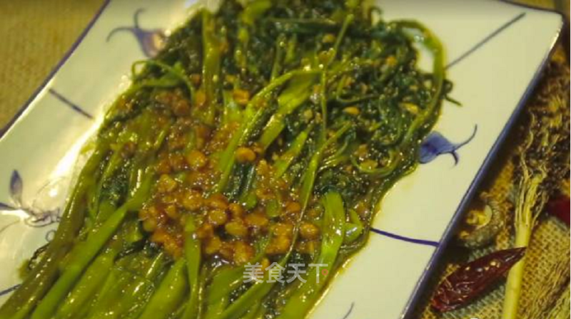 Chaoyin Hipster: Stir-fried Water Spinach with Puning Bean Paste recipe