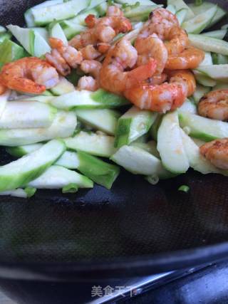 Fried Loofah with Shrimp recipe