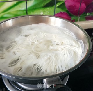 Refreshing Cold Noodles recipe