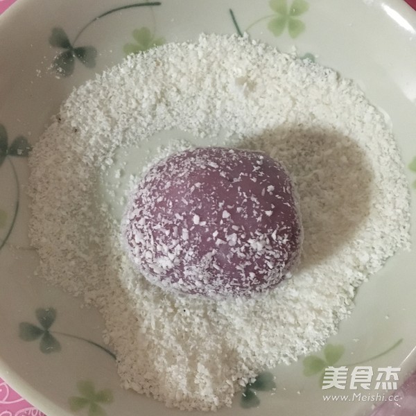 Purple Sweet Potato Strawberry Daifuku recipe