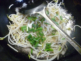 Stir-fried Mung Bean Sprouts recipe