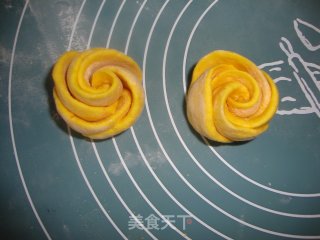 Pumpkin Rose Roll recipe