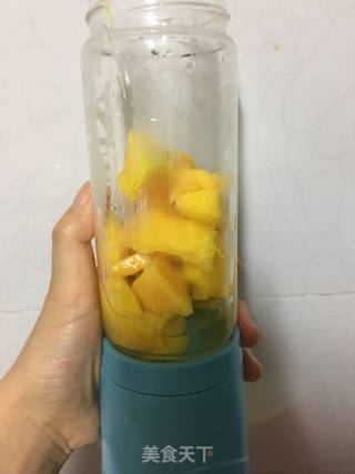 Freshly Squeezed Honey Mango Juice recipe