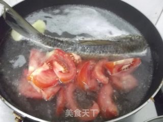 Tomato Fish Bone Soup recipe