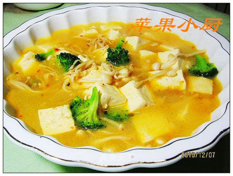 Chopped Pepper Golden Needle Tofu Soup recipe