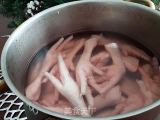 Boneless Hot and Sour Chicken Feet recipe