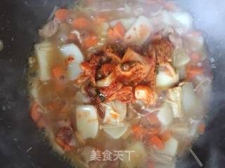 Korean Spicy Cabbage Stir-fried Rice Cake recipe