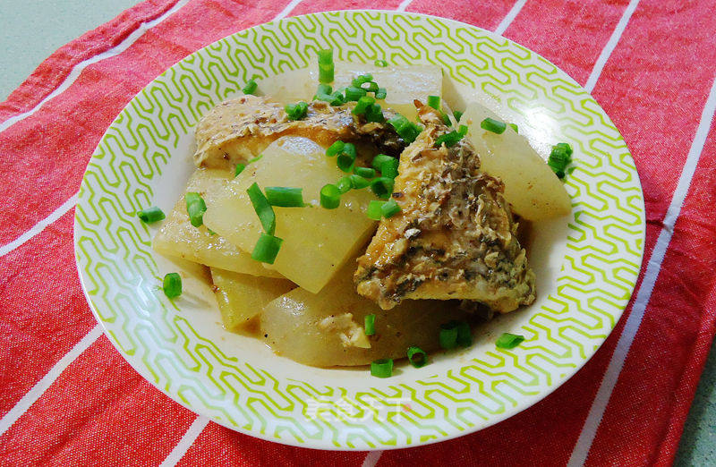 Boiled Fish Noodle Meat with Zucchini Sauce recipe