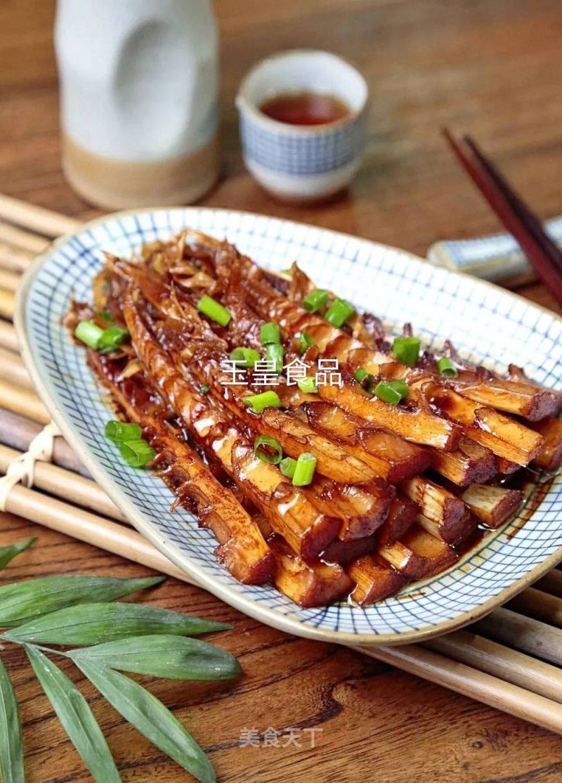 Braised Spring Bamboo Shoots in Oil