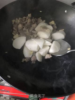 Beef Brisket Braised Radish recipe