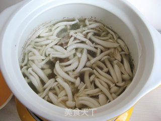 Crab Mushroom Soy Bean Stick Bone Soup recipe