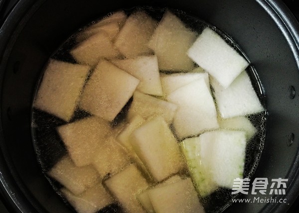 Winter Melon and Mushroom Soup recipe
