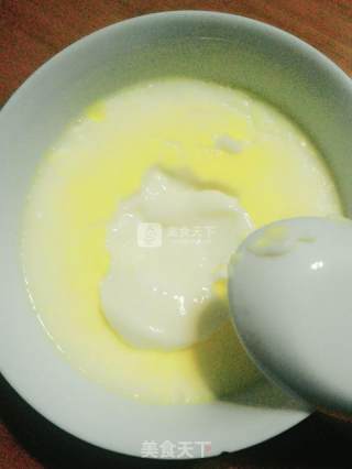 Double Skin Milk with Egg Yolk recipe