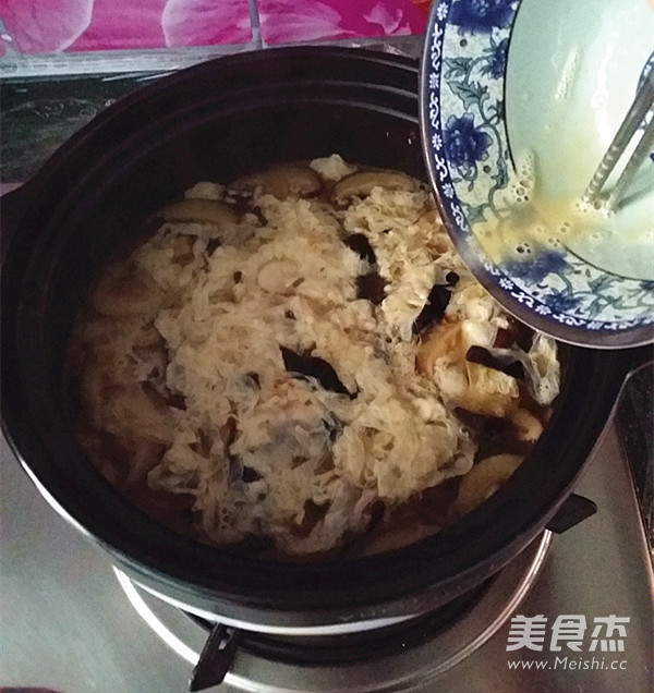 Chicken Shredded Yam Black Pepper Hot and Sour Soup recipe