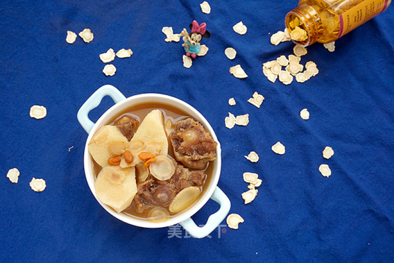 American Ginseng, Wolfberry, Yam and Oxtail Soup recipe