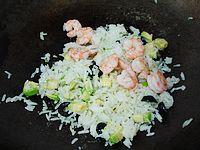 Fried Rice with Avocado and Shrimp recipe