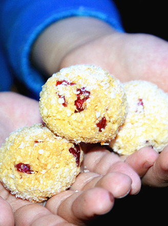 Cranberry Coconut Balls recipe