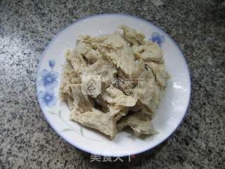 Barbecue Bran with Black Fungus Wild Bamboo Shoots recipe