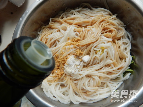 Cold Rice Noodles recipe