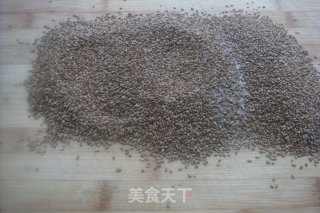 A Good Partner in The Kitchen-[hand-made Sesame Salt] recipe