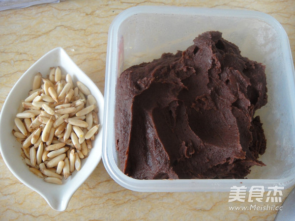 Pine Nut Fine Sand Mooncake recipe