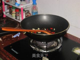 Stir-fried River Prawns with Hot Peppers recipe