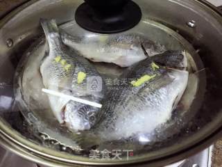 Delicious Steamed Standing Fish recipe