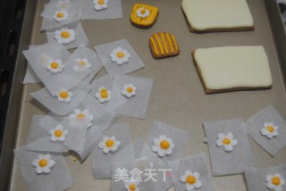 Spring Blossoms Frosted Biscuit House recipe