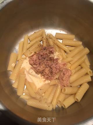 Creamy Salmon Pasta recipe