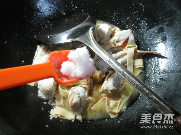 Thousands of Boiled Crabs recipe