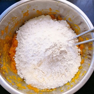 Little Yellow Man Bean Paste Bun recipe