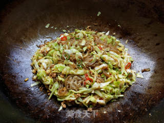 Stir-fried Noodles with Cabbage recipe