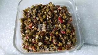 Sour Cowpeas with Minced Meat recipe