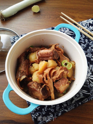 Stewed Pork Ribs with Potatoes and Mushrooms#御寒美食# recipe