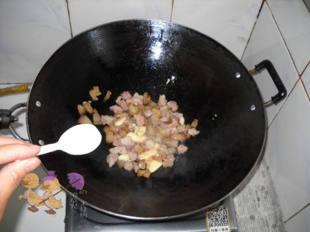 Thousands of Dried Bamboo Shoots and Winter Melon in Clay Pot recipe