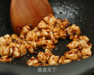 Stir-fried Chicken with Sauce recipe