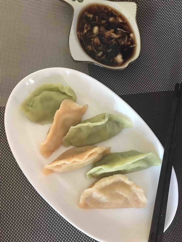 Two-color Vegetable Dumplings recipe