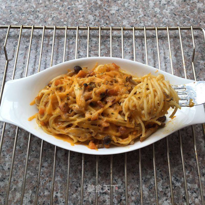Pasta with Mushrooms, Pumpkin and Bacon recipe