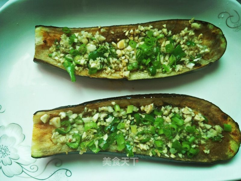 Grilled Eggplant with Garlic (barbecue Version) recipe