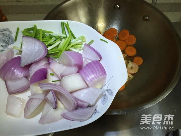 Carrots and Shrimp Stir-fry recipe